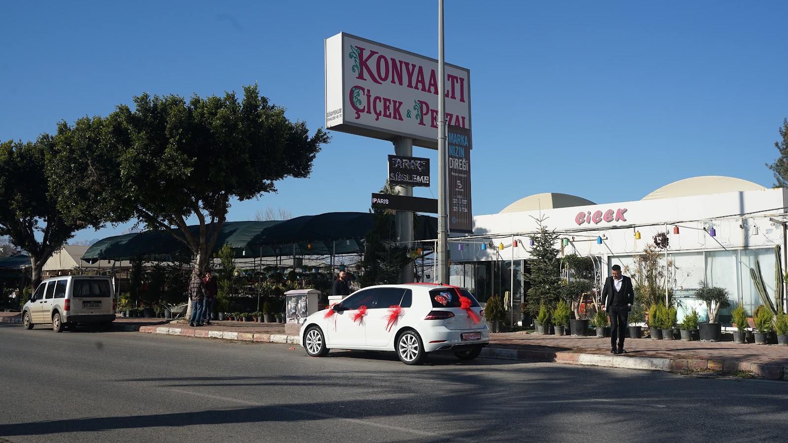 Konyaaltı Çiçek & Peyzaj kır düğünü mekanı — Konyaaltı